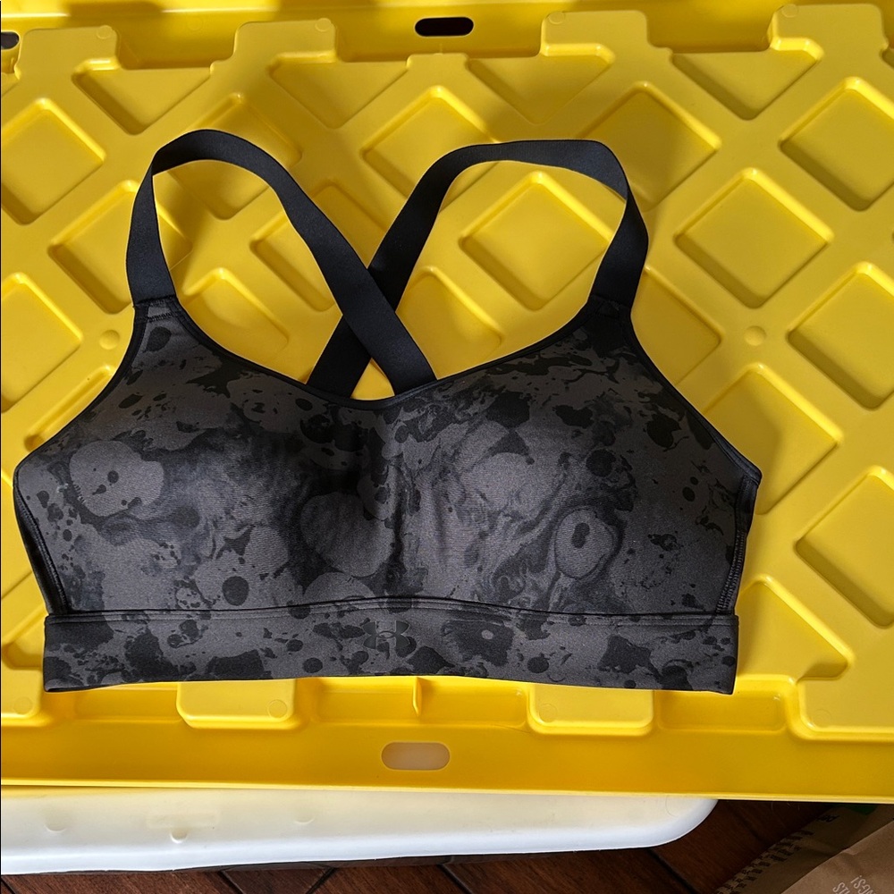 Under Armour Black Patterned Sports Bra